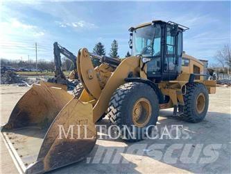CAT 938M Фронтальные погрузчики