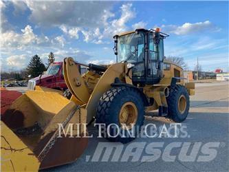CAT 938M Фронтальные погрузчики