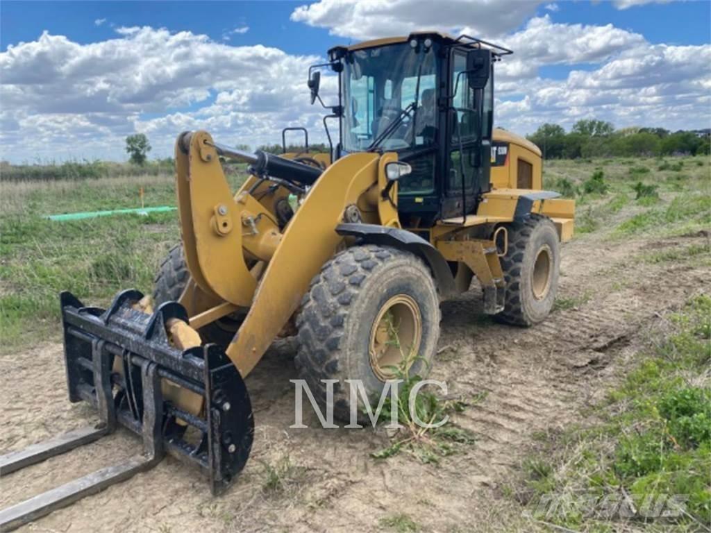 CAT 938M Фронтальные погрузчики