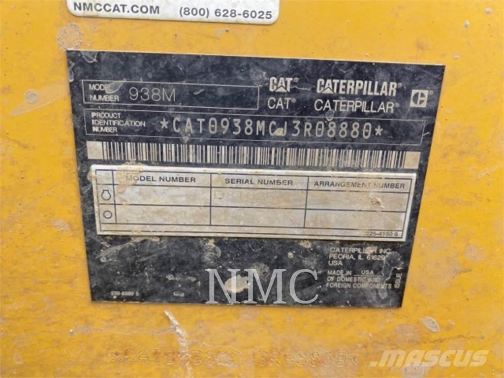 CAT 938M Фронтальные погрузчики