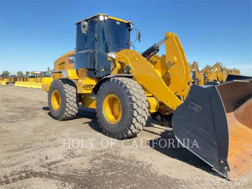 CAT 938M Фронтальные погрузчики