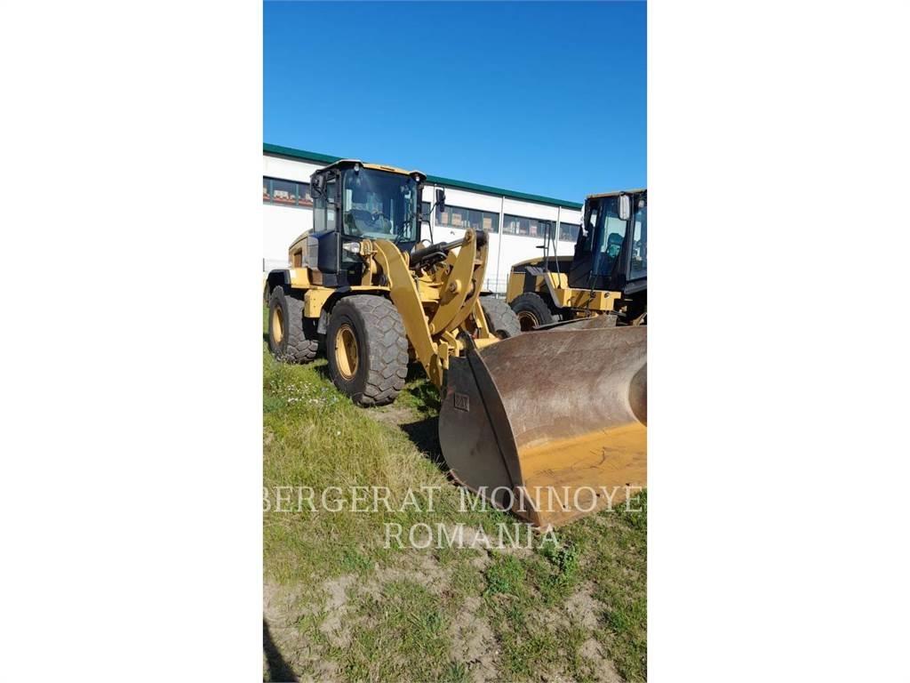 CAT 938M Фронтальные погрузчики