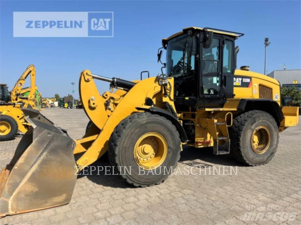 CAT 938M Фронтальные погрузчики