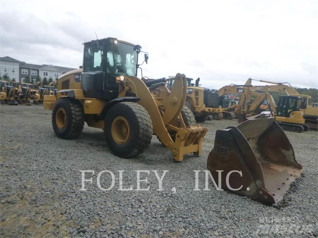 CAT 938M Фронтальные погрузчики