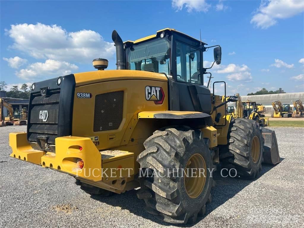 CAT 938M Фронтальные погрузчики