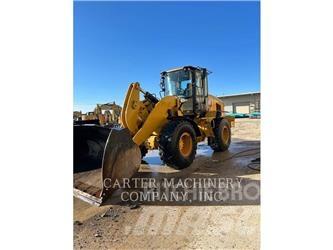 CAT 938M Фронтальные погрузчики