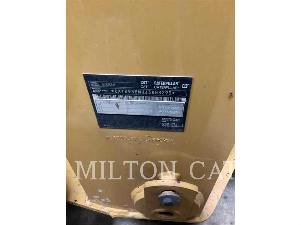 CAT 938M Фронтальные погрузчики