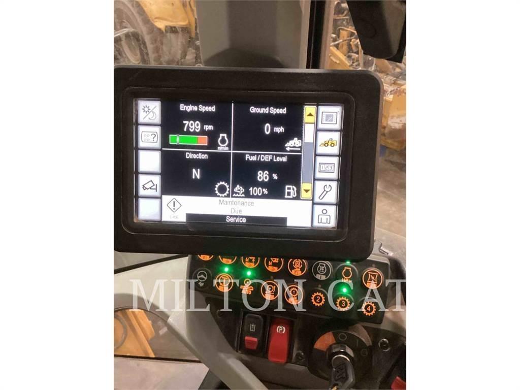 CAT 938M Фронтальные погрузчики