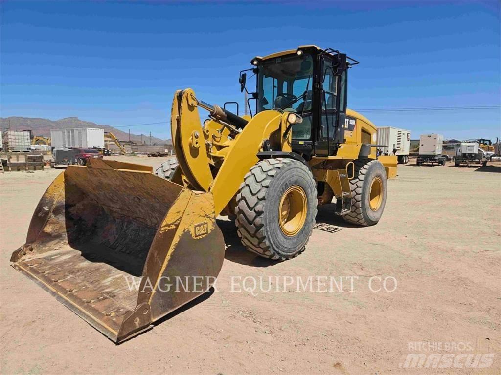 CAT 938M Фронтальные погрузчики