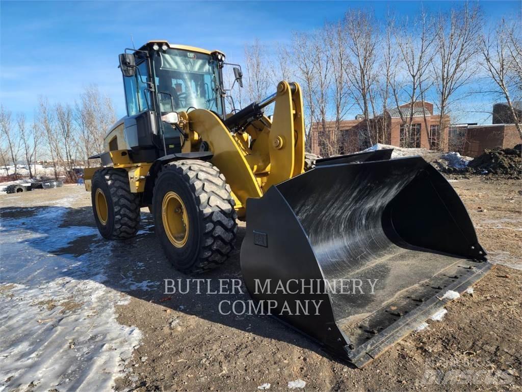 CAT 938M Фронтальные погрузчики