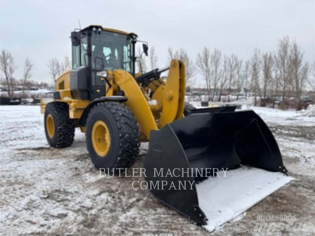 CAT 938M Фронтальные погрузчики