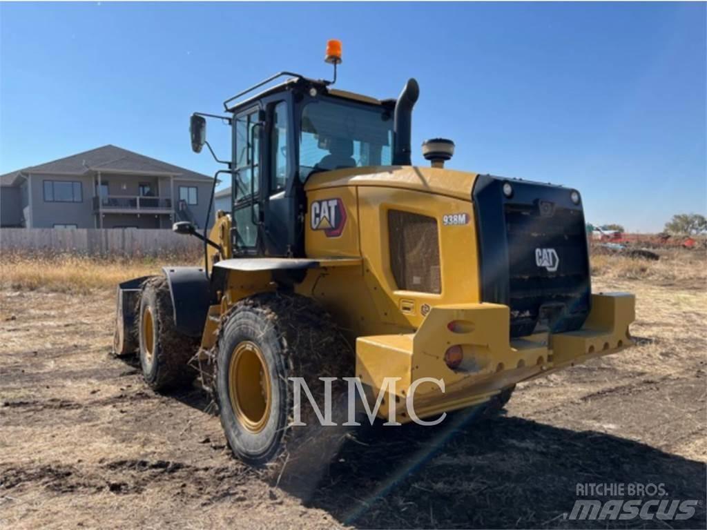 CAT 938M Фронтальные погрузчики