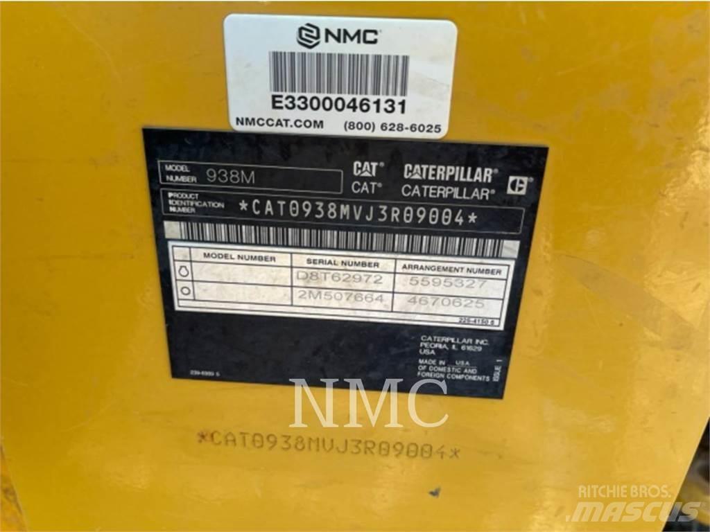 CAT 938M Фронтальные погрузчики