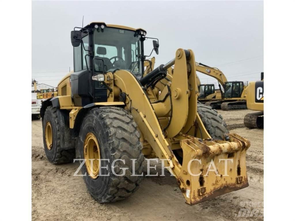 CAT 938M Фронтальные погрузчики