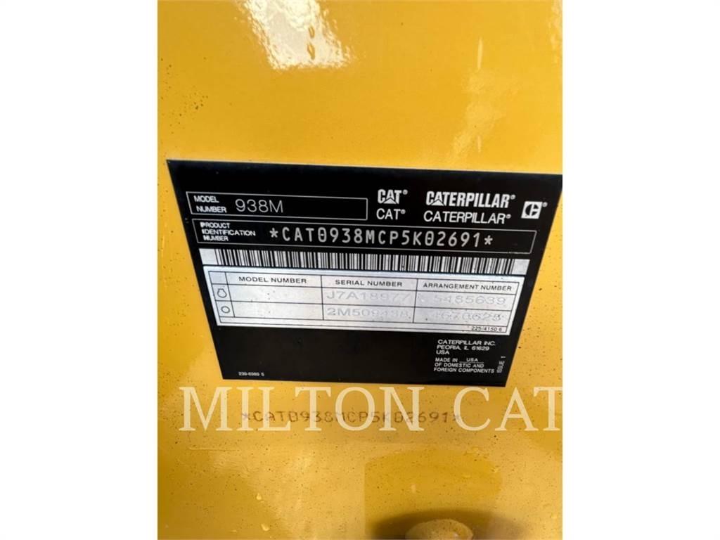 CAT 938M Фронтальные погрузчики