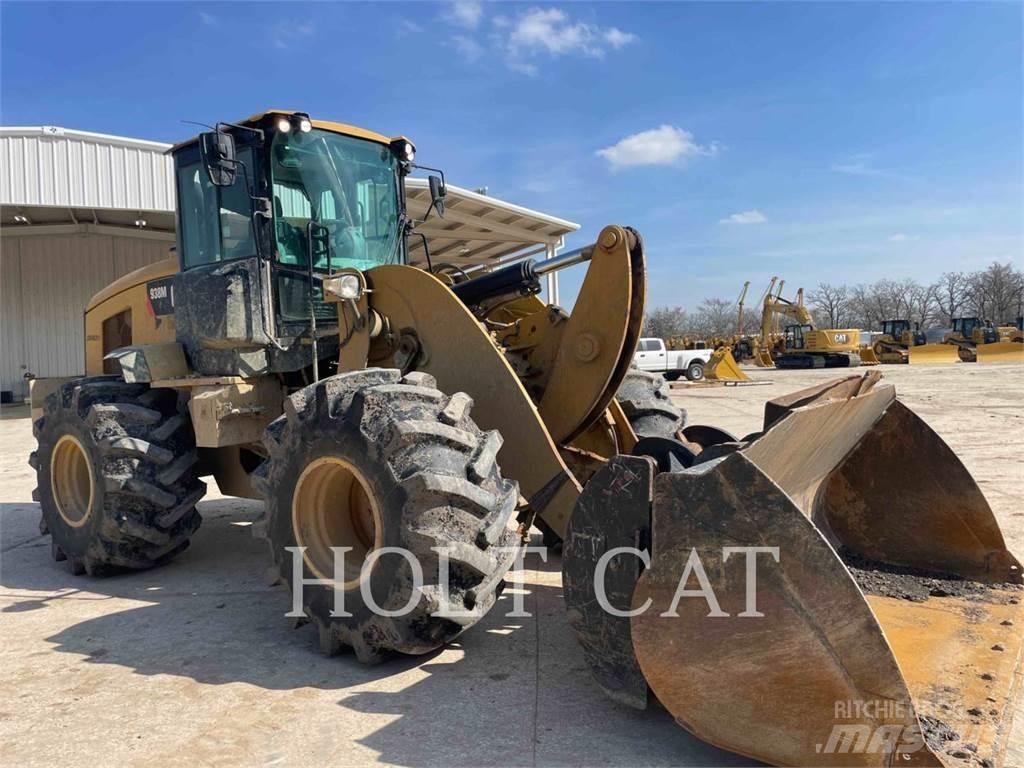 CAT 938M Фронтальные погрузчики