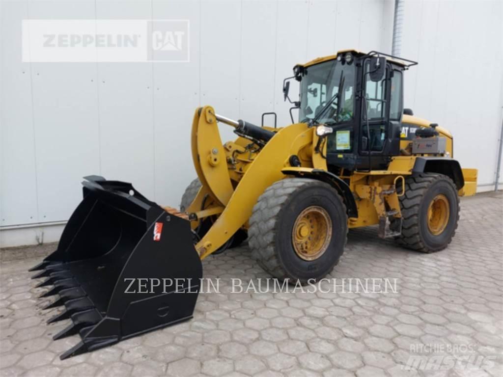 CAT 938M Фронтальные погрузчики