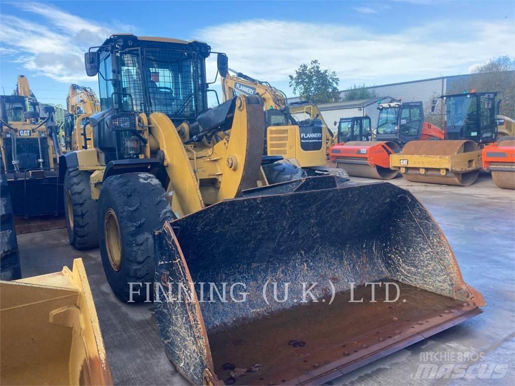 CAT 938M Фронтальные погрузчики