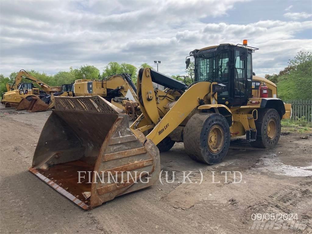 CAT 938M Фронтальные погрузчики