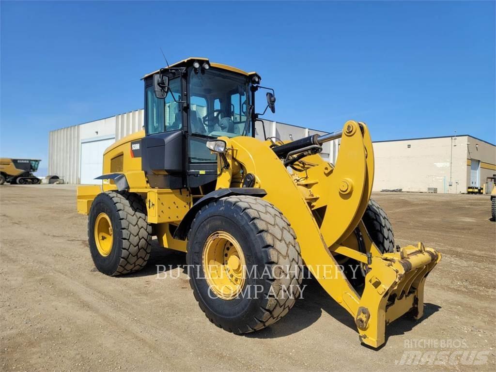CAT 938M Фронтальные погрузчики