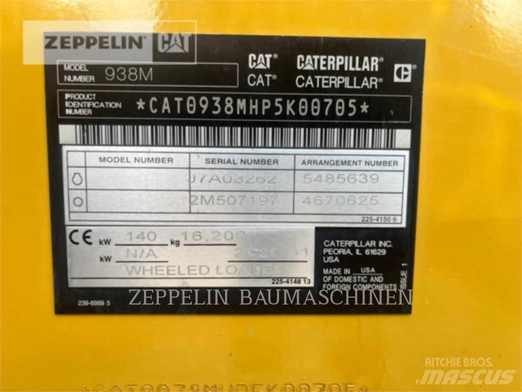 CAT 938M Фронтальные погрузчики