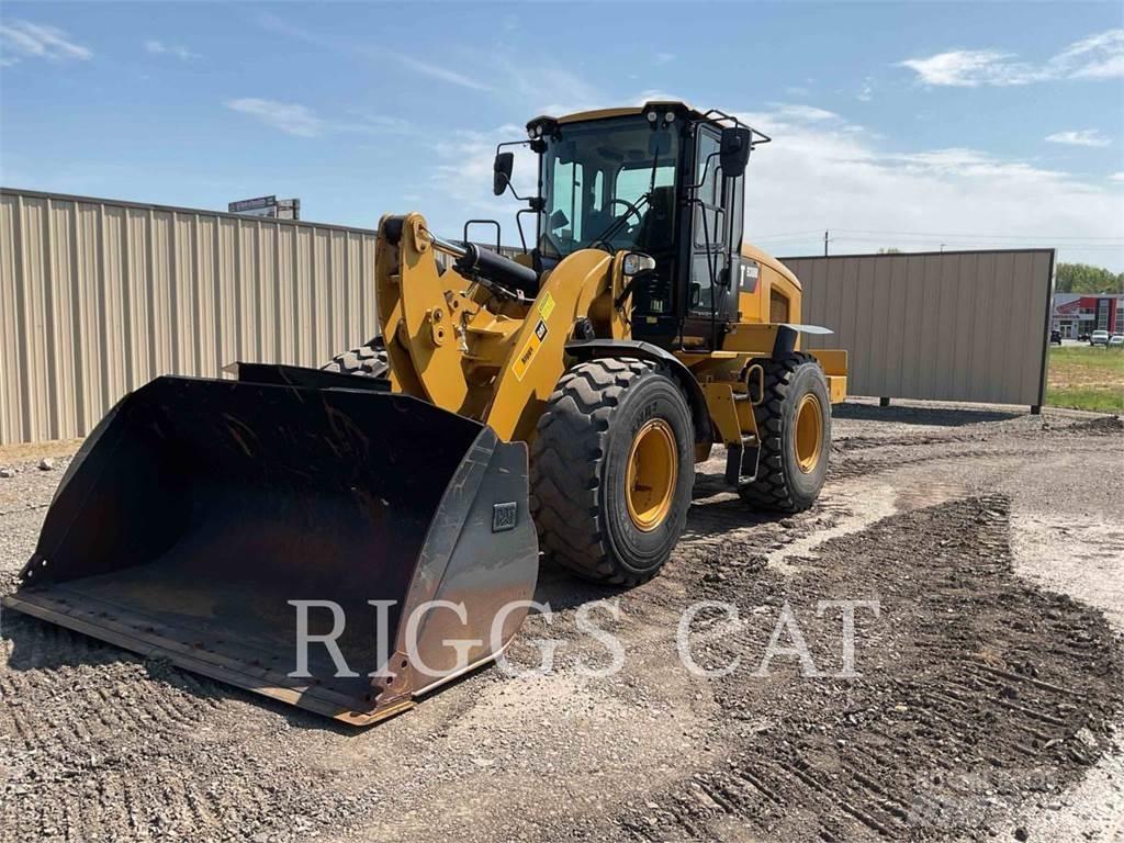 CAT 938M Фронтальные погрузчики