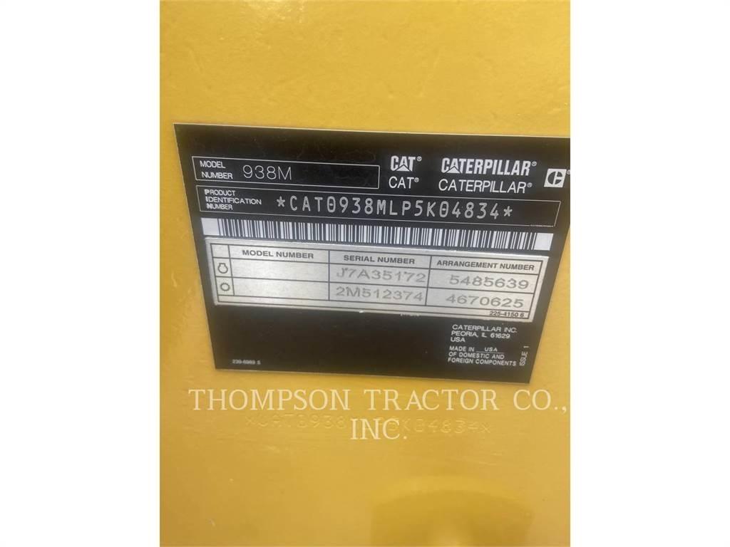 CAT 938M Фронтальные погрузчики