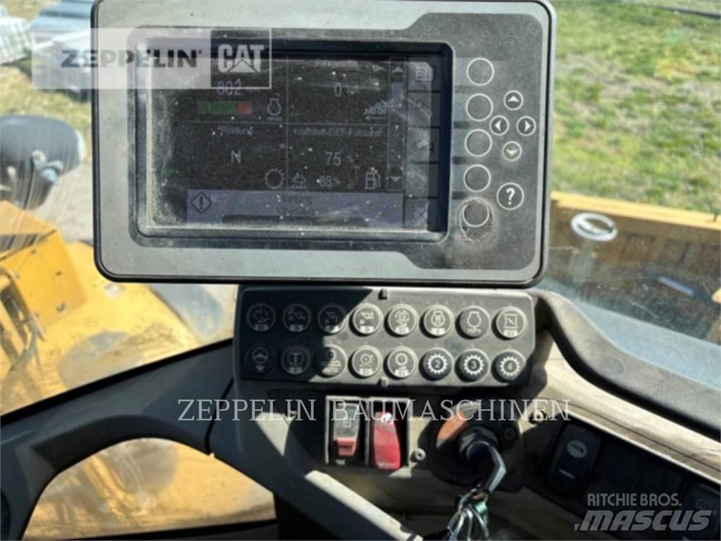 CAT 938M Фронтальные погрузчики