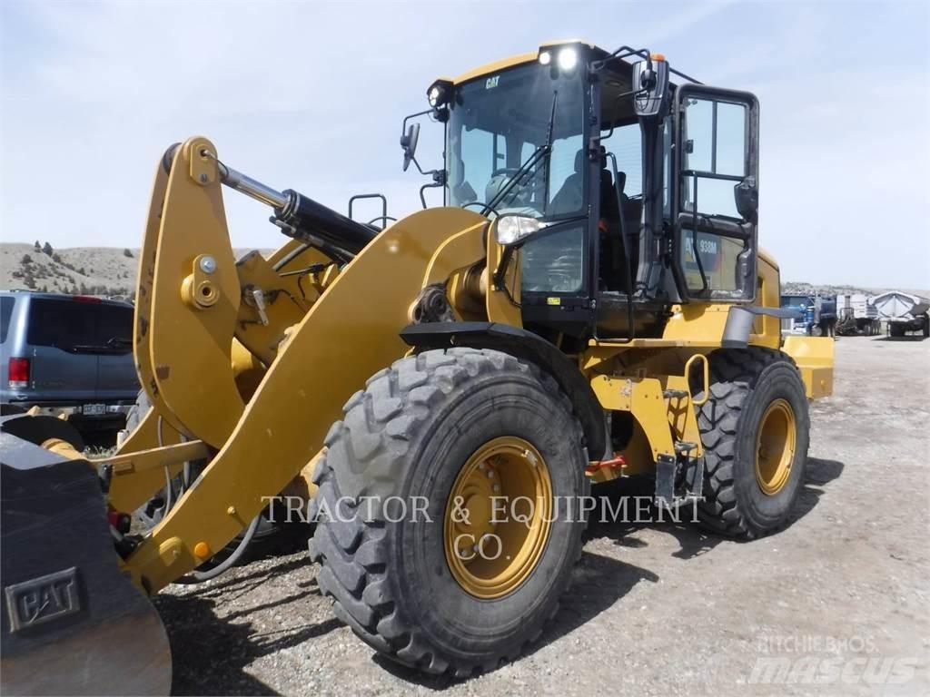 CAT 938M Фронтальные погрузчики