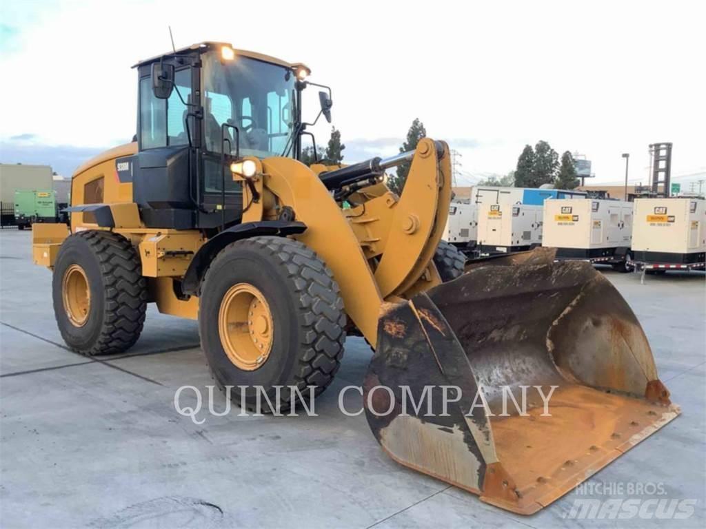 CAT 938M Фронтальные погрузчики