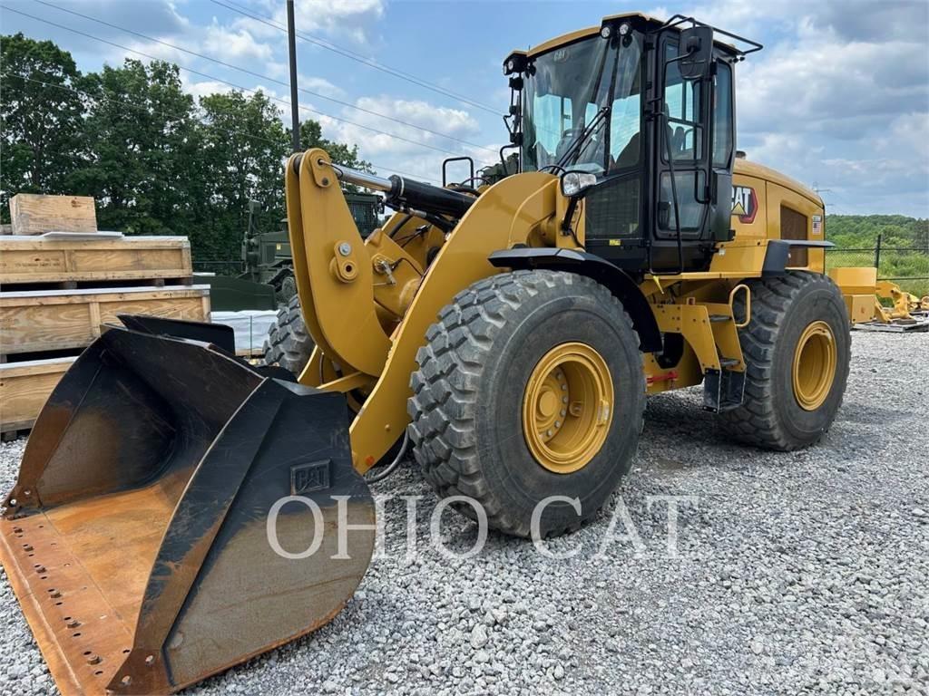 CAT 938M Фронтальные погрузчики
