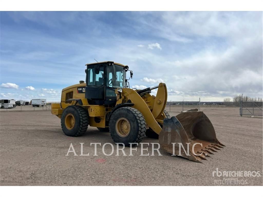 CAT 938M Фронтальные погрузчики