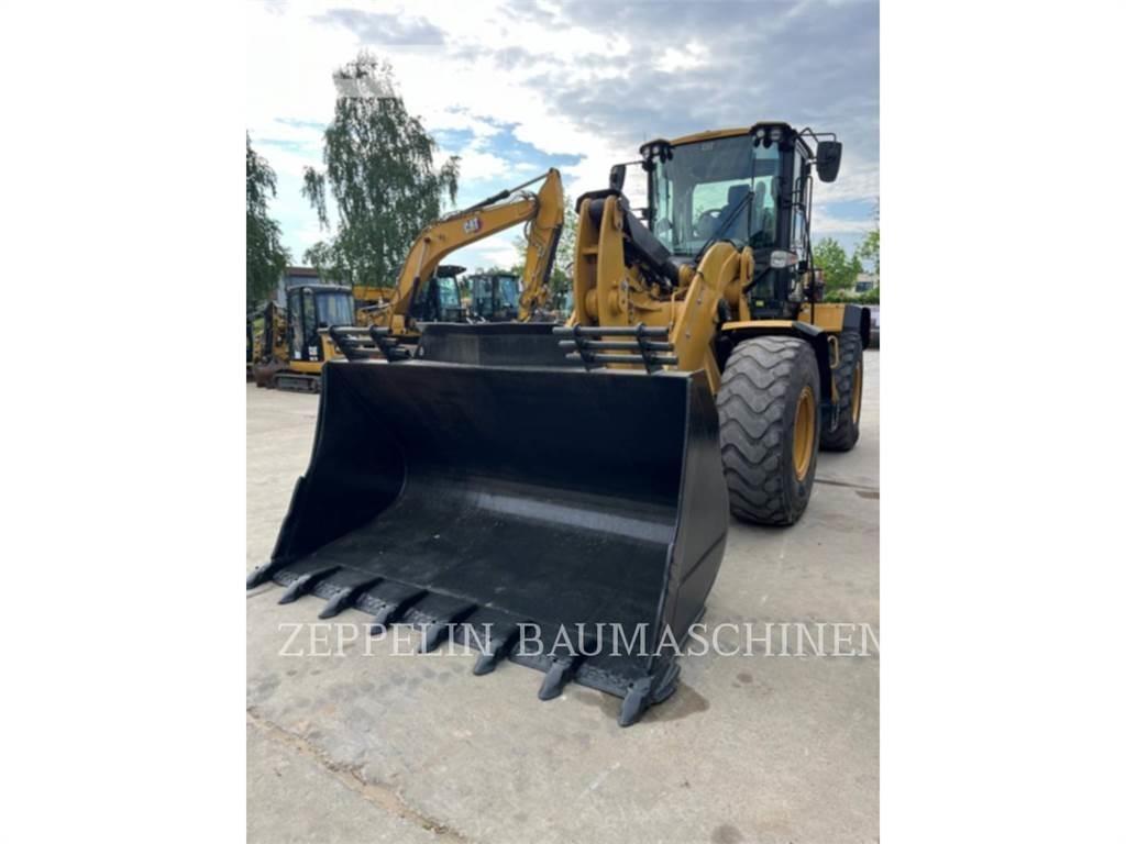 CAT 938M Фронтальные погрузчики