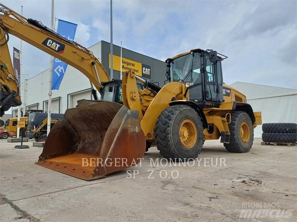 CAT 938M Фронтальные погрузчики