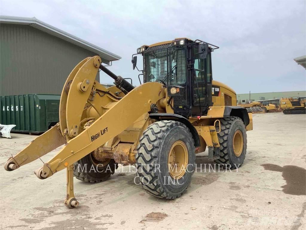 CAT 938M Фронтальные погрузчики