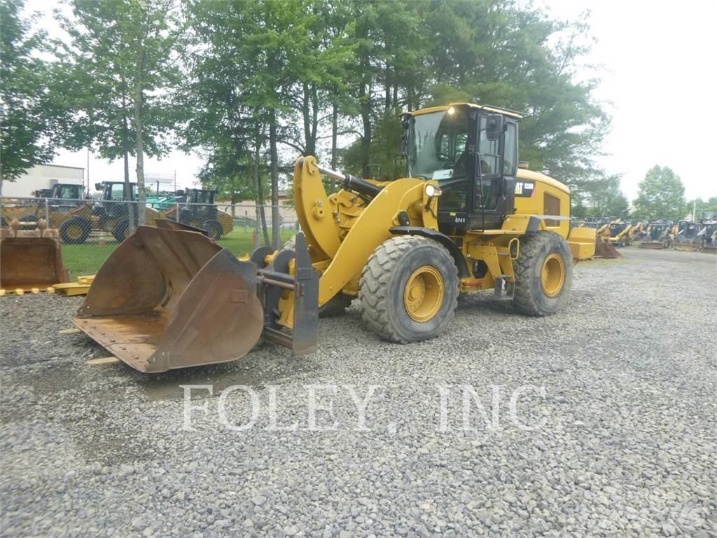 CAT 938M Фронтальные погрузчики