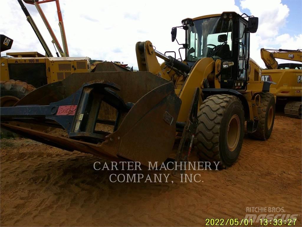 CAT 938M Фронтальные погрузчики