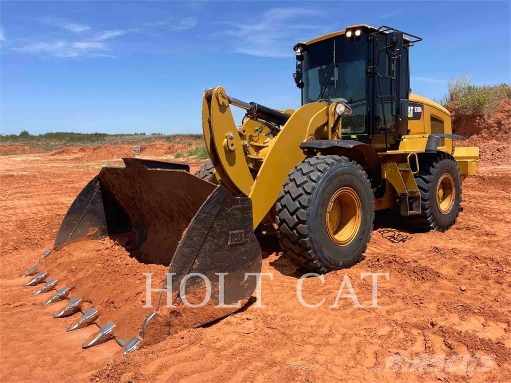 CAT 938M Фронтальные погрузчики