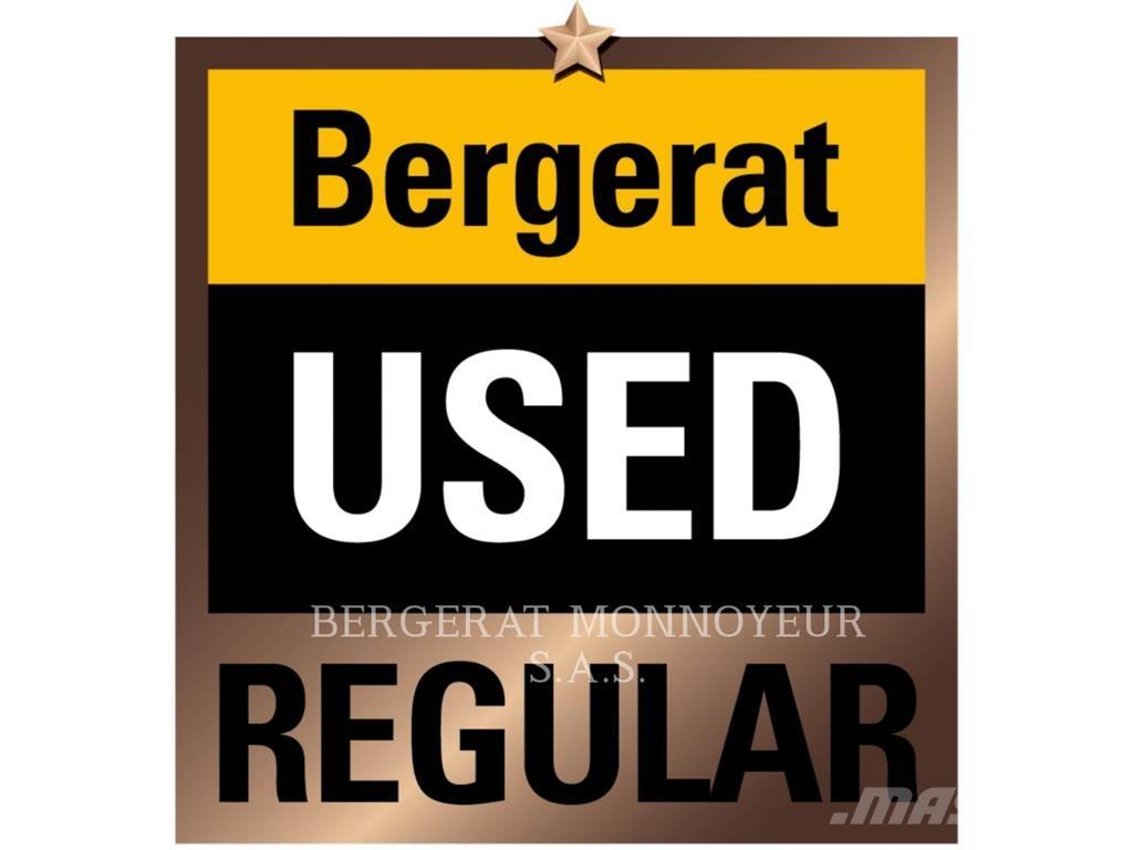 CAT 938M Фронтальные погрузчики