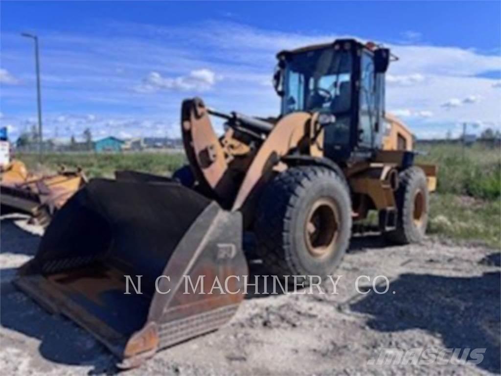 CAT 938M Фронтальные погрузчики