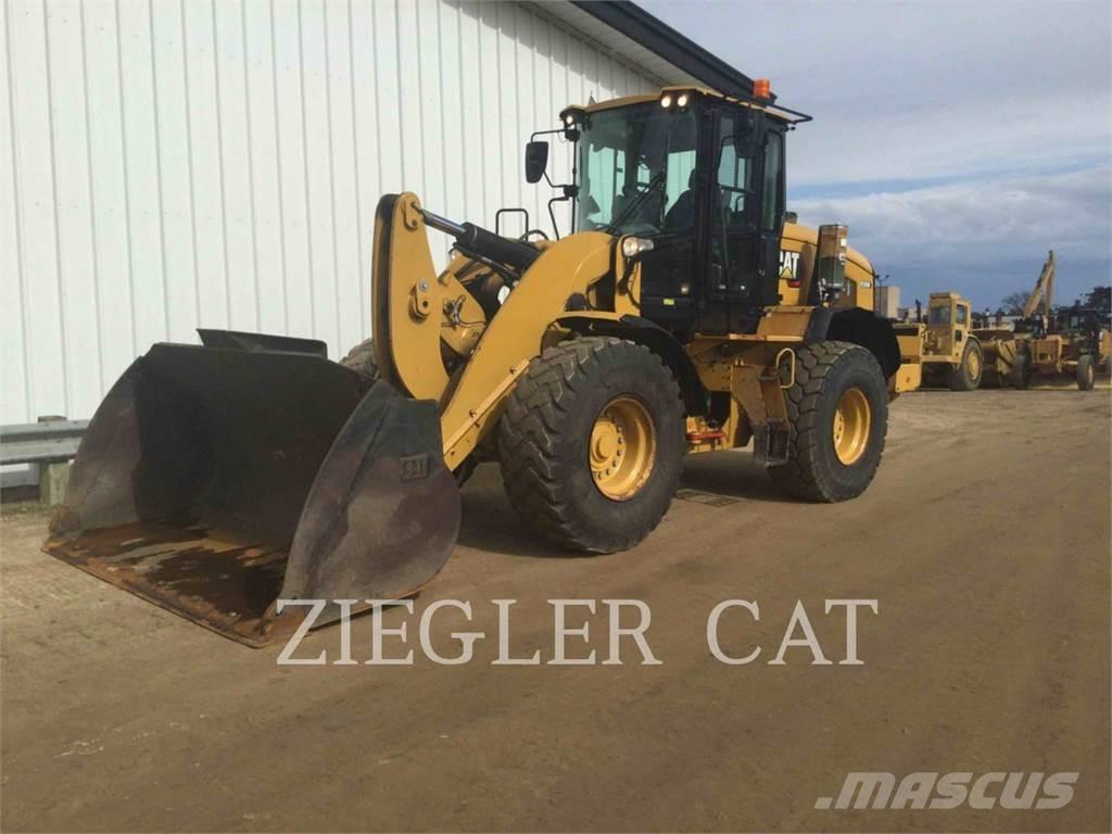 CAT 938M Фронтальные погрузчики