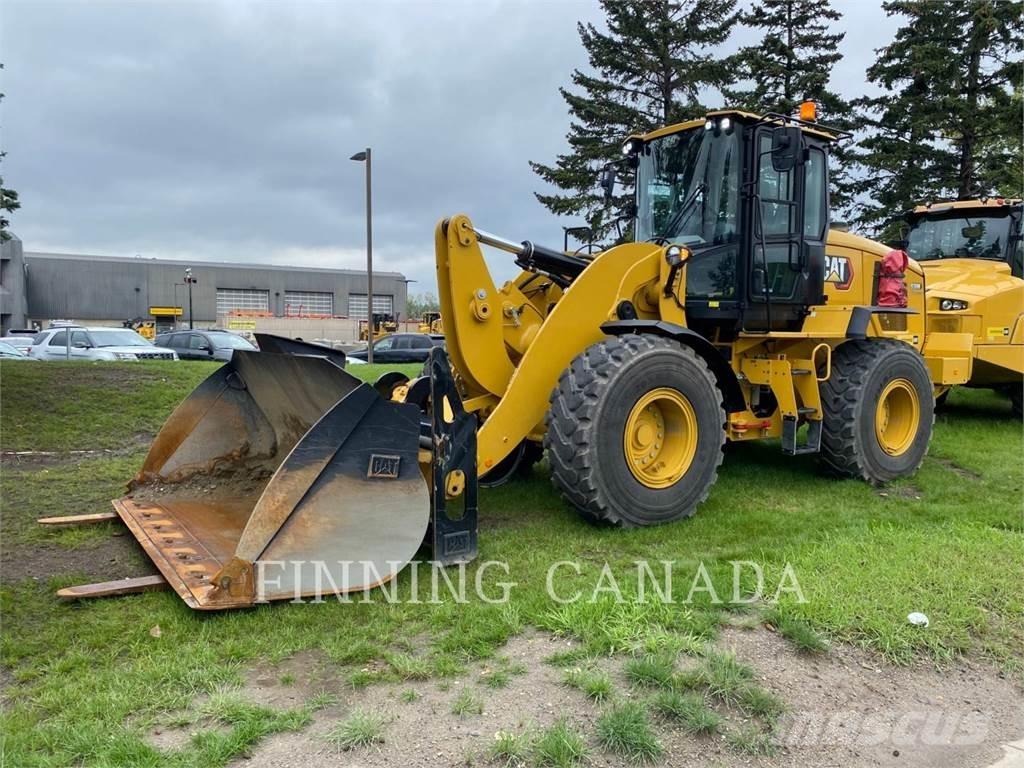 CAT 938M Фронтальные погрузчики