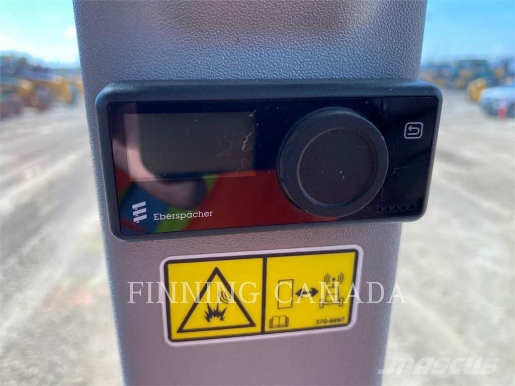 CAT 938M Фронтальные погрузчики