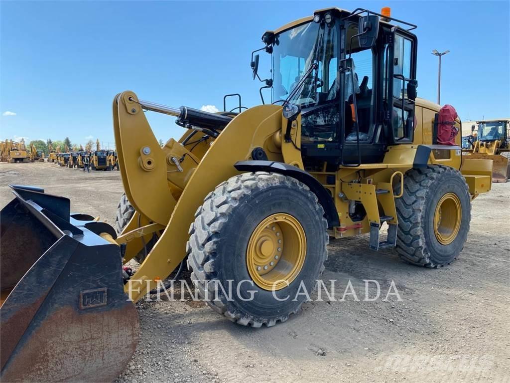 CAT 938M Фронтальные погрузчики