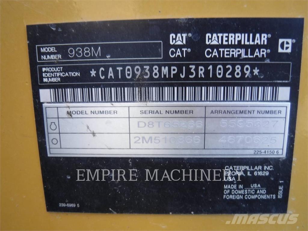 CAT 938M Фронтальные погрузчики
