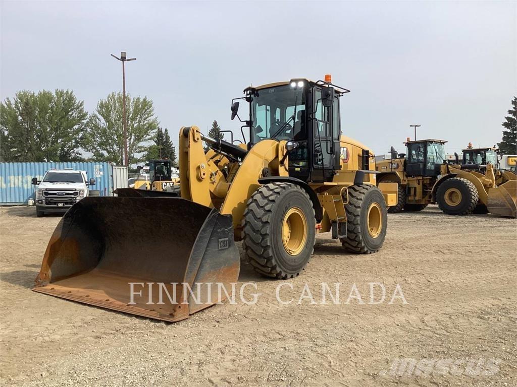 CAT 938M Фронтальные погрузчики