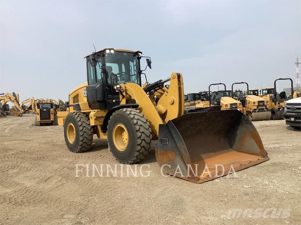 CAT 938M Фронтальные погрузчики