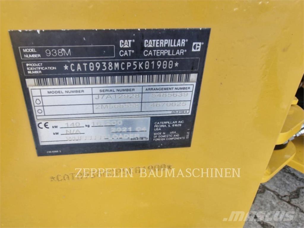 CAT 938M Фронтальные погрузчики
