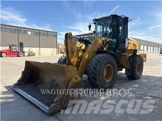 CAT 938M Фронтальные погрузчики