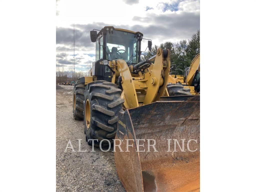 CAT 938M Фронтальные погрузчики
